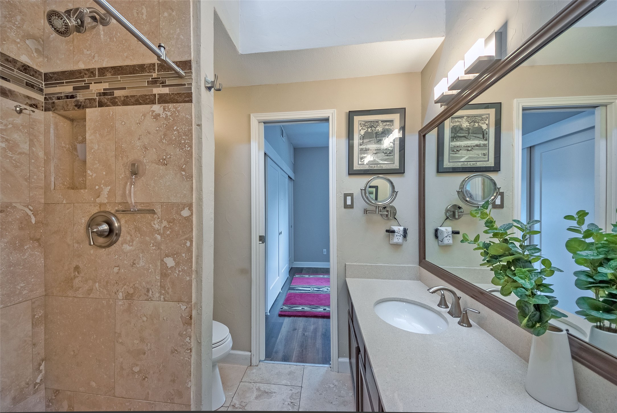 5701 Gaston Avenue Dallas TX 75214