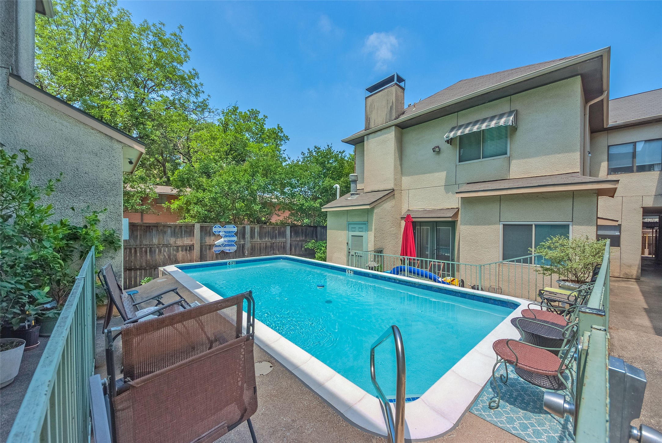 5701 Gaston Avenue Dallas TX 75214