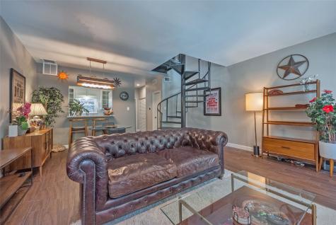 5701 Gaston Avenue Dallas TX 75214