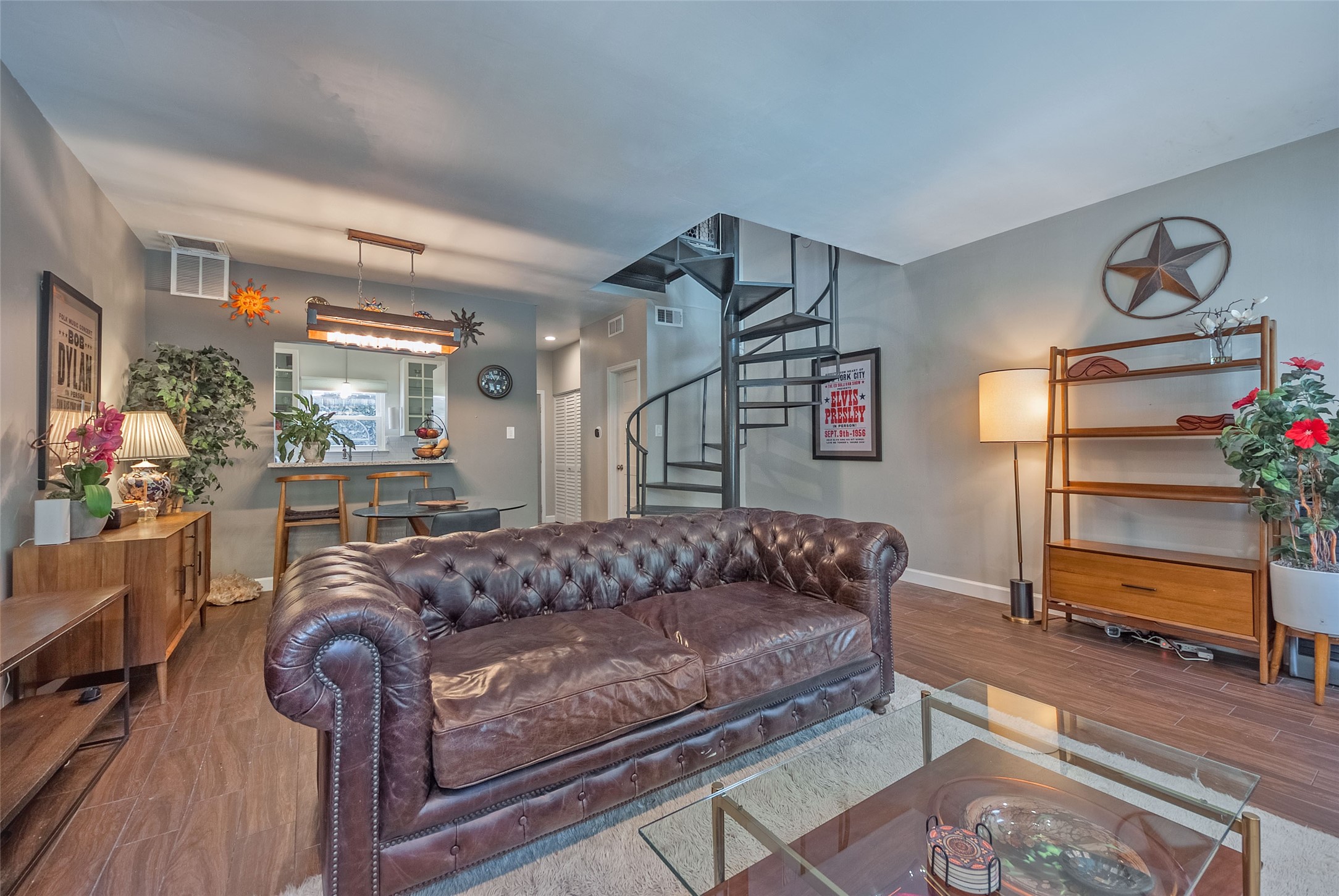 5701 Gaston Avenue Dallas TX 75214