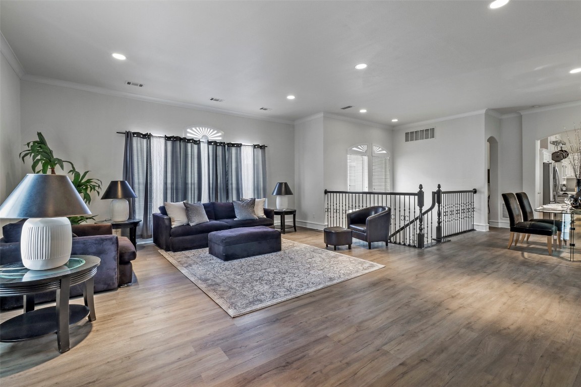 5006 Cedar Springs Road Dallas TX 75235