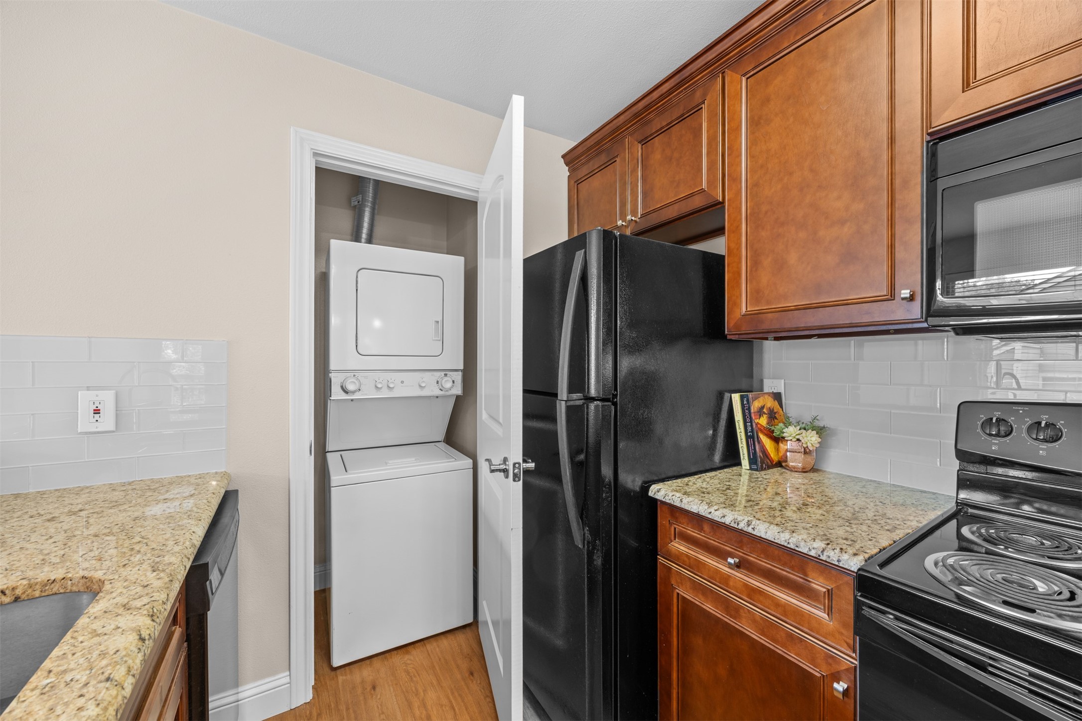 5616 Preston Oaks Road Dallas TX 75254