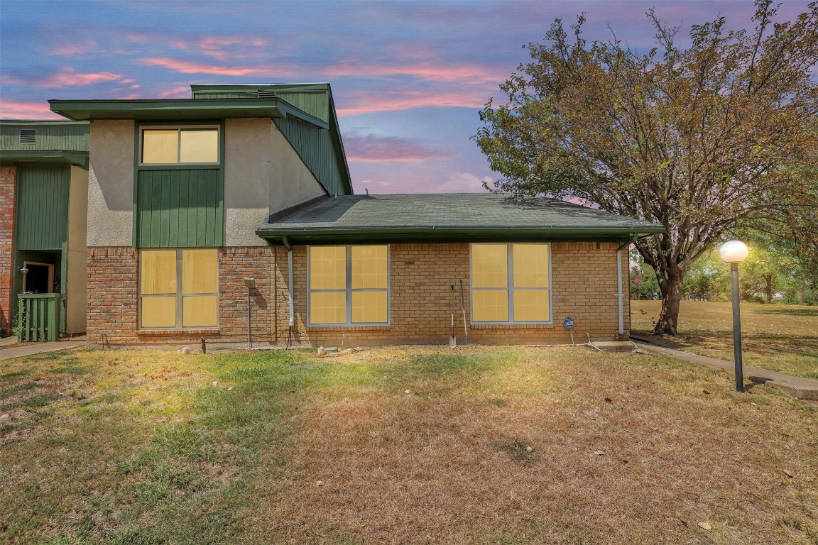 1402 S Carrier Parkway Grand Prairie TX 75051