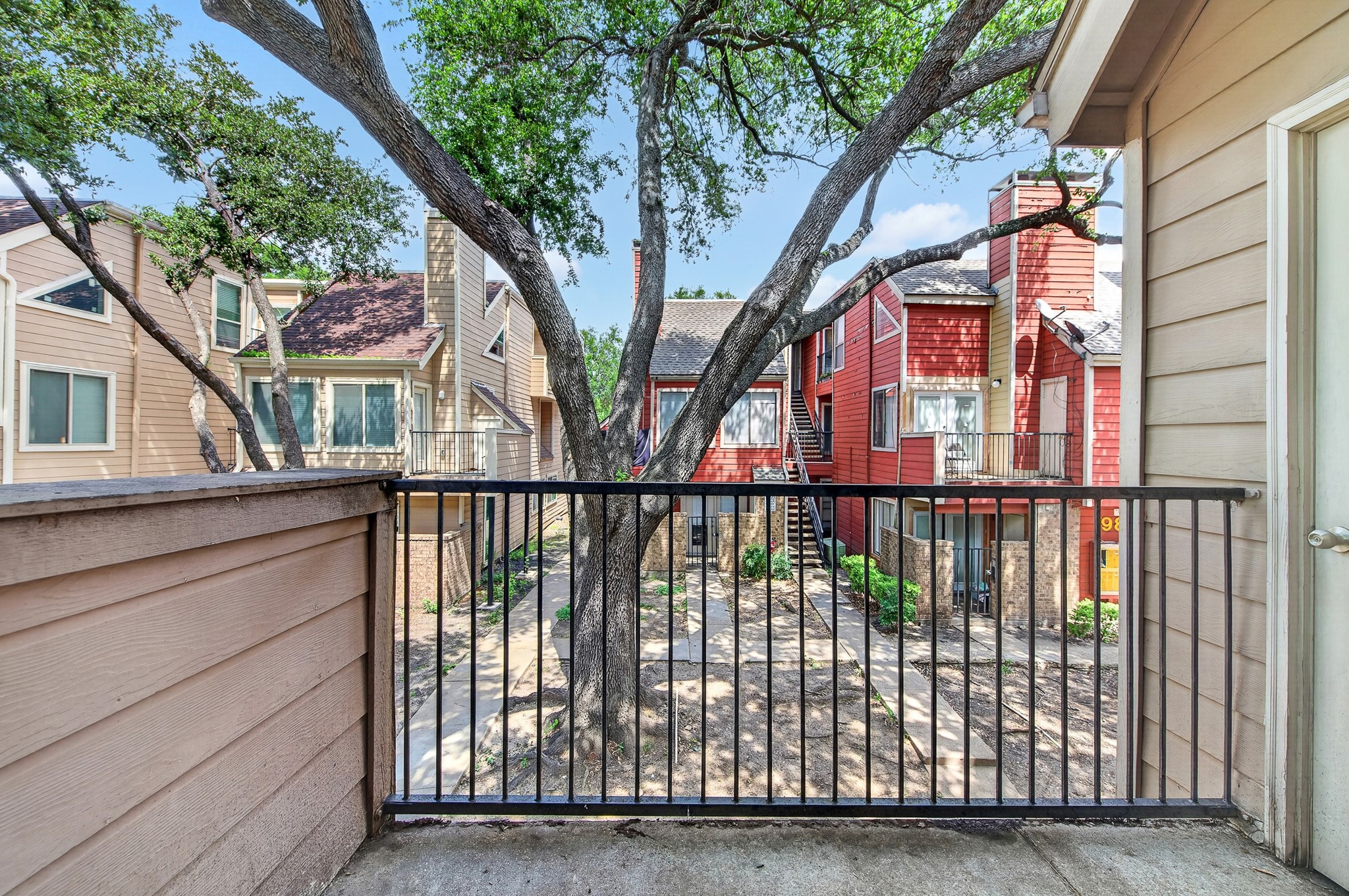 9817 Walnut Street Dallas TX 75243