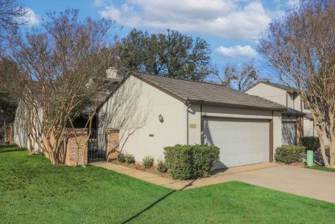 1032 Woodoak Court Fort Worth TX 76112