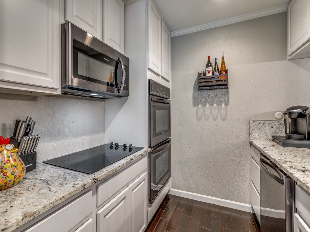 7510 Holly Hill Drive Dallas TX 75231