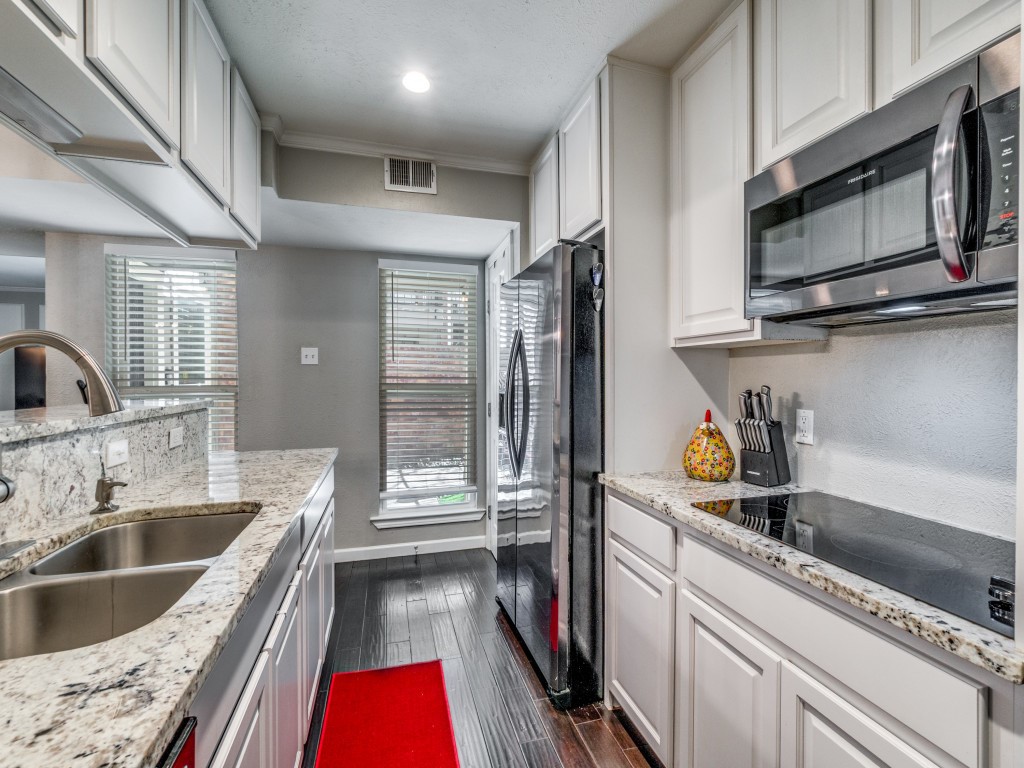 7510 Holly Hill Drive Dallas TX 75231