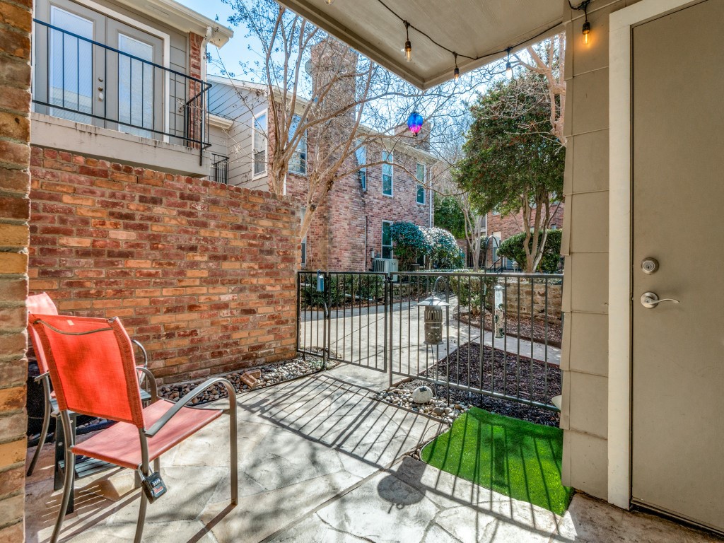 7510 Holly Hill Drive Dallas TX 75231