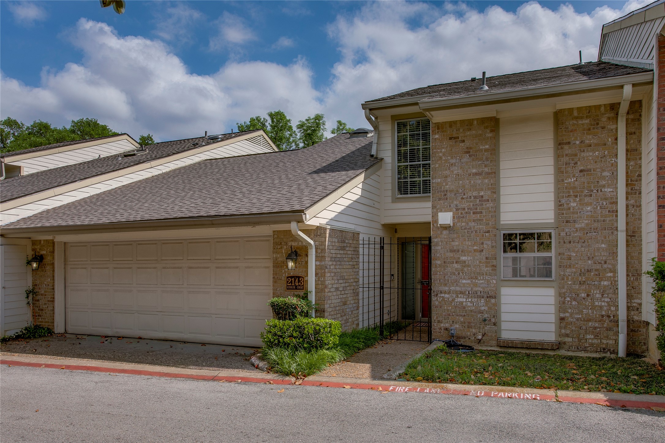 2143 Kessler Court Dallas TX 75208