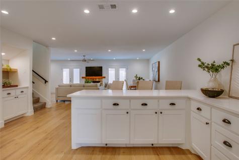 2143 Kessler Court Dallas TX 75208