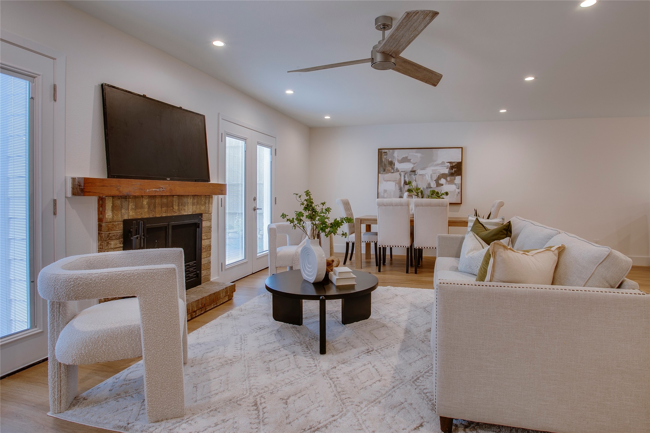 2143 Kessler Court Dallas TX 75208