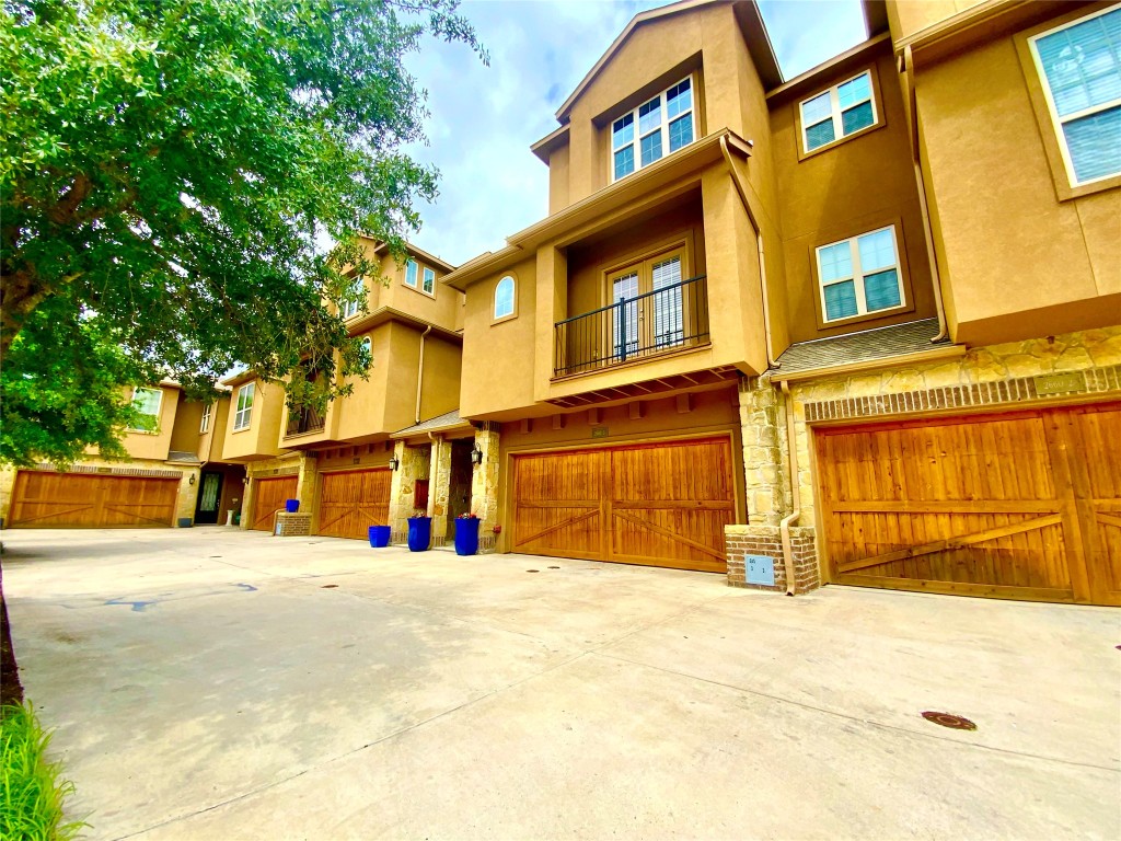 2660 Venice Drive Grand Prairie TX 75054