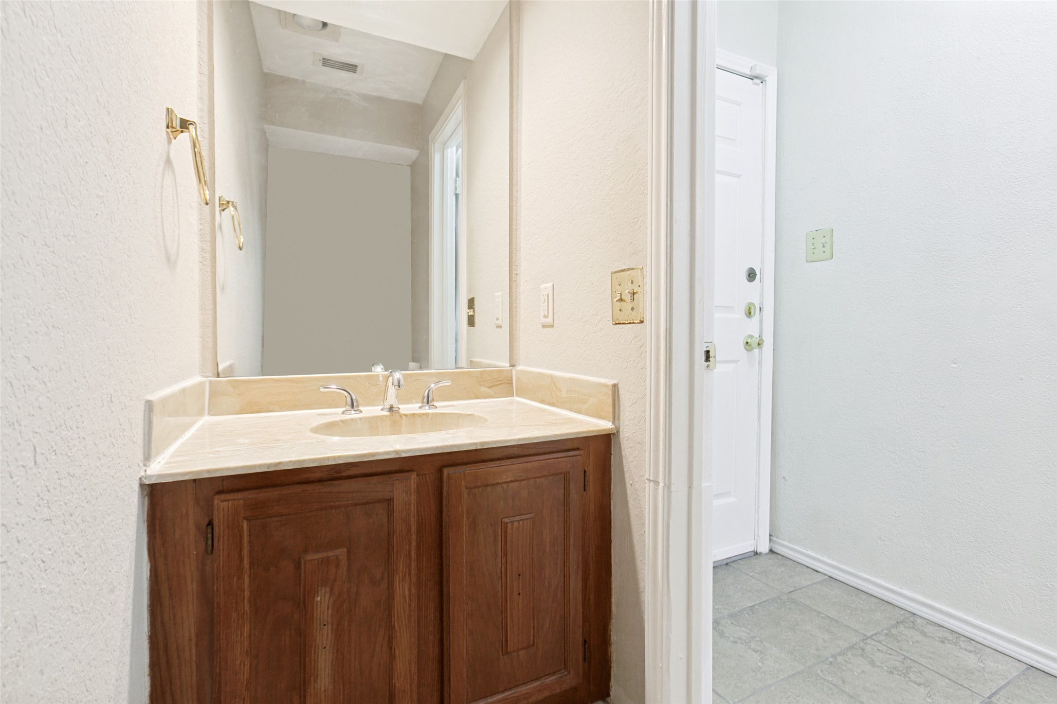 3635 Garden Brook Farmers Branch TX 75234