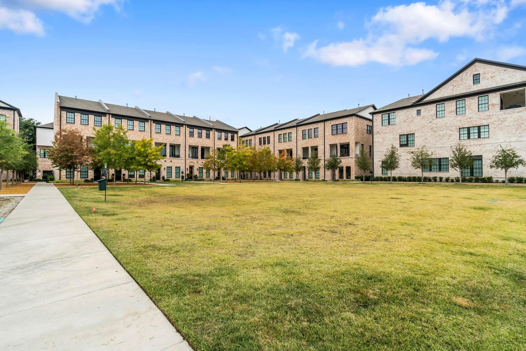 4116 Runyon Road Addison TX 75001