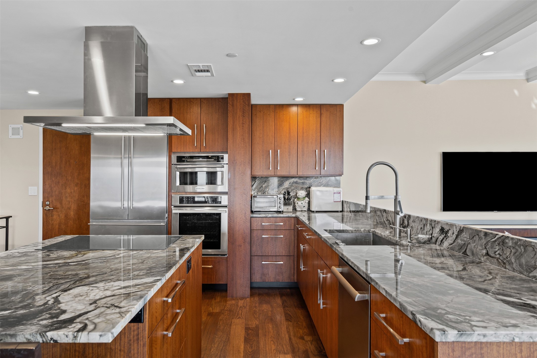 3030 Mckinney Avenue Dallas TX 75204