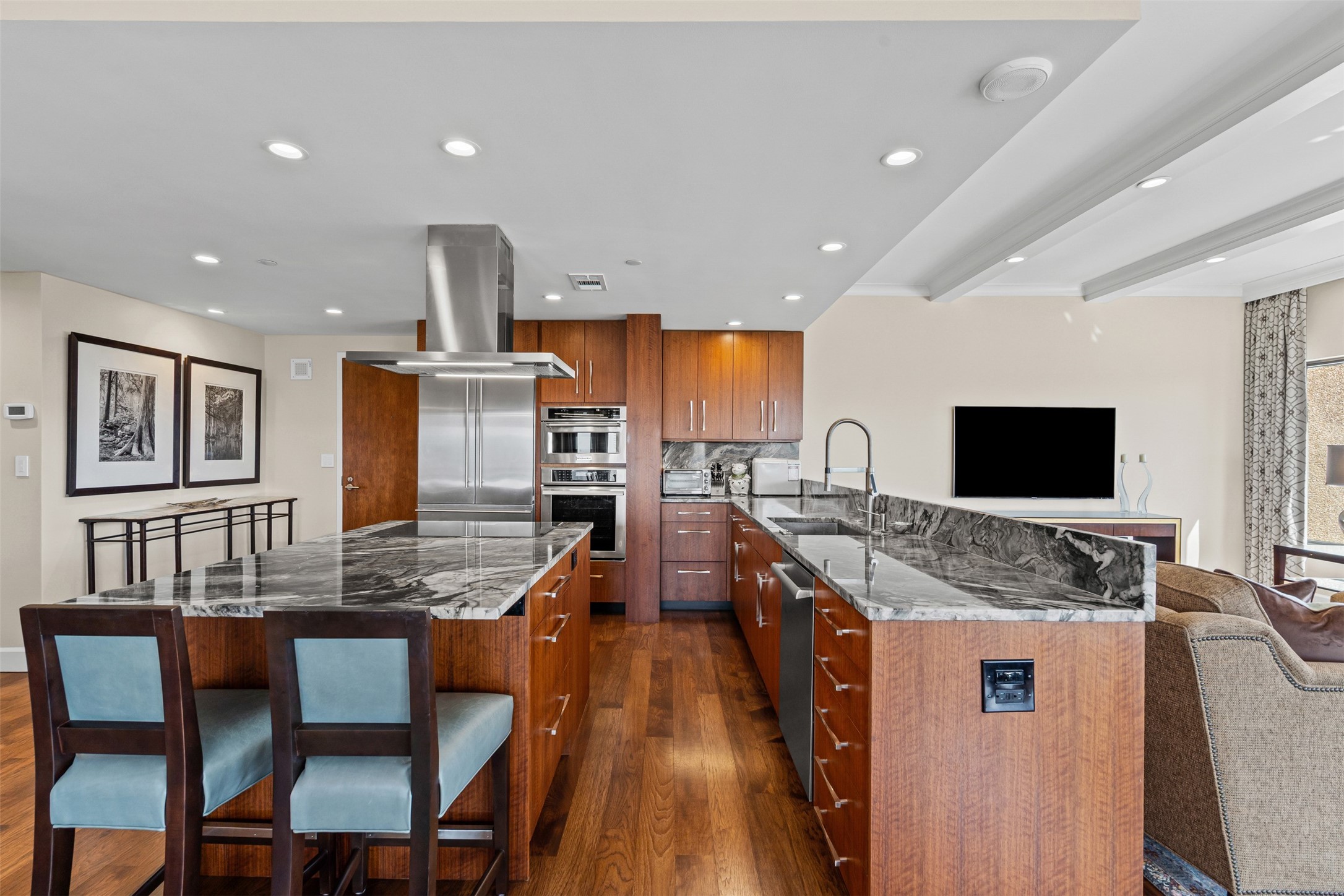 3030 Mckinney Avenue Dallas TX 75204