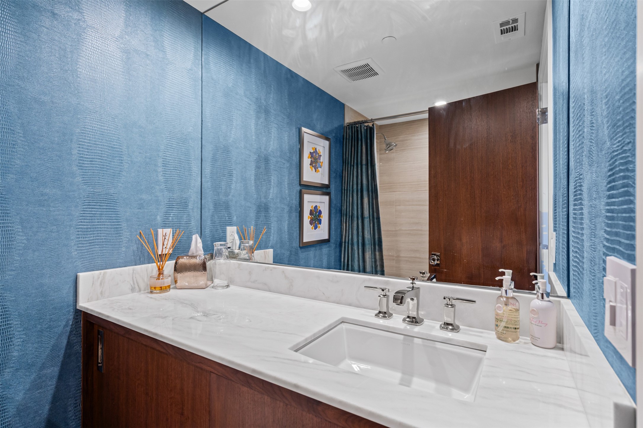 3030 Mckinney Avenue Dallas TX 75204