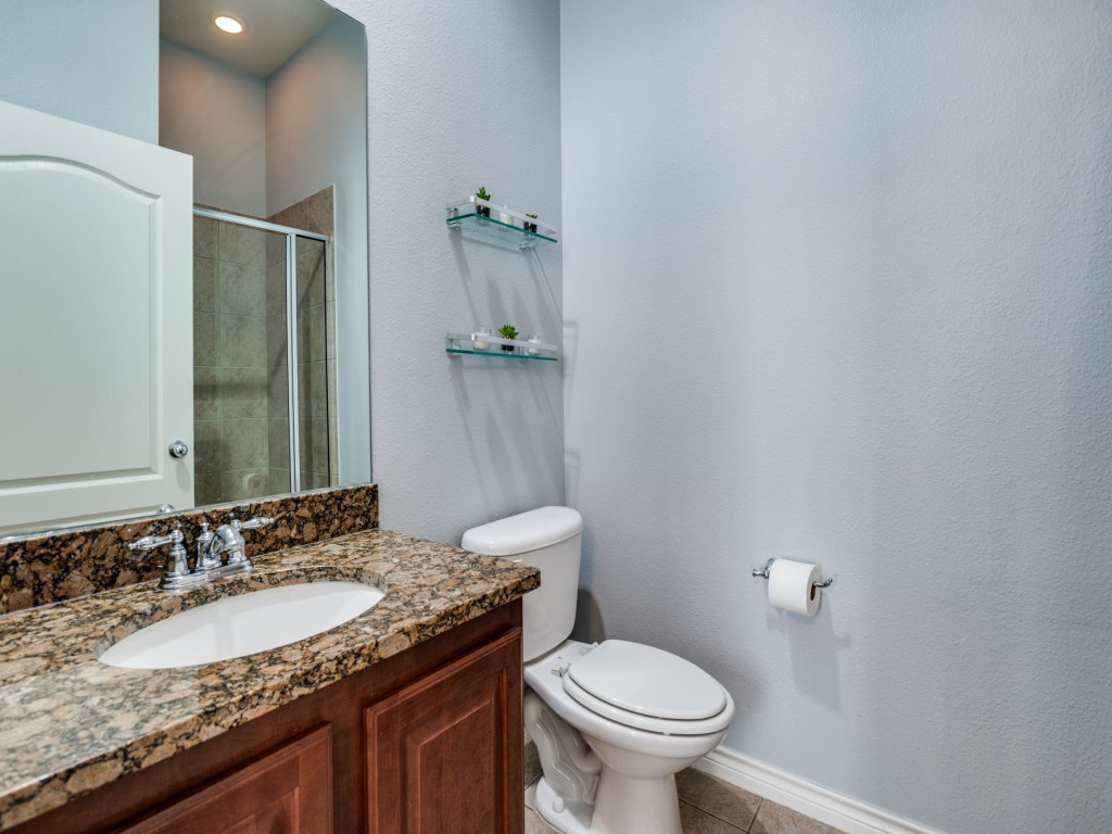 5017 Parkview Addison TX 75001