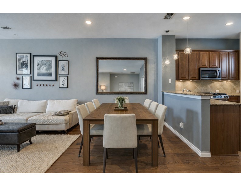 5017 Parkview Addison TX 75001