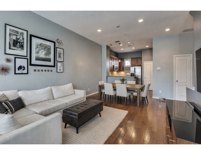 5017 Parkview Addison TX 75001