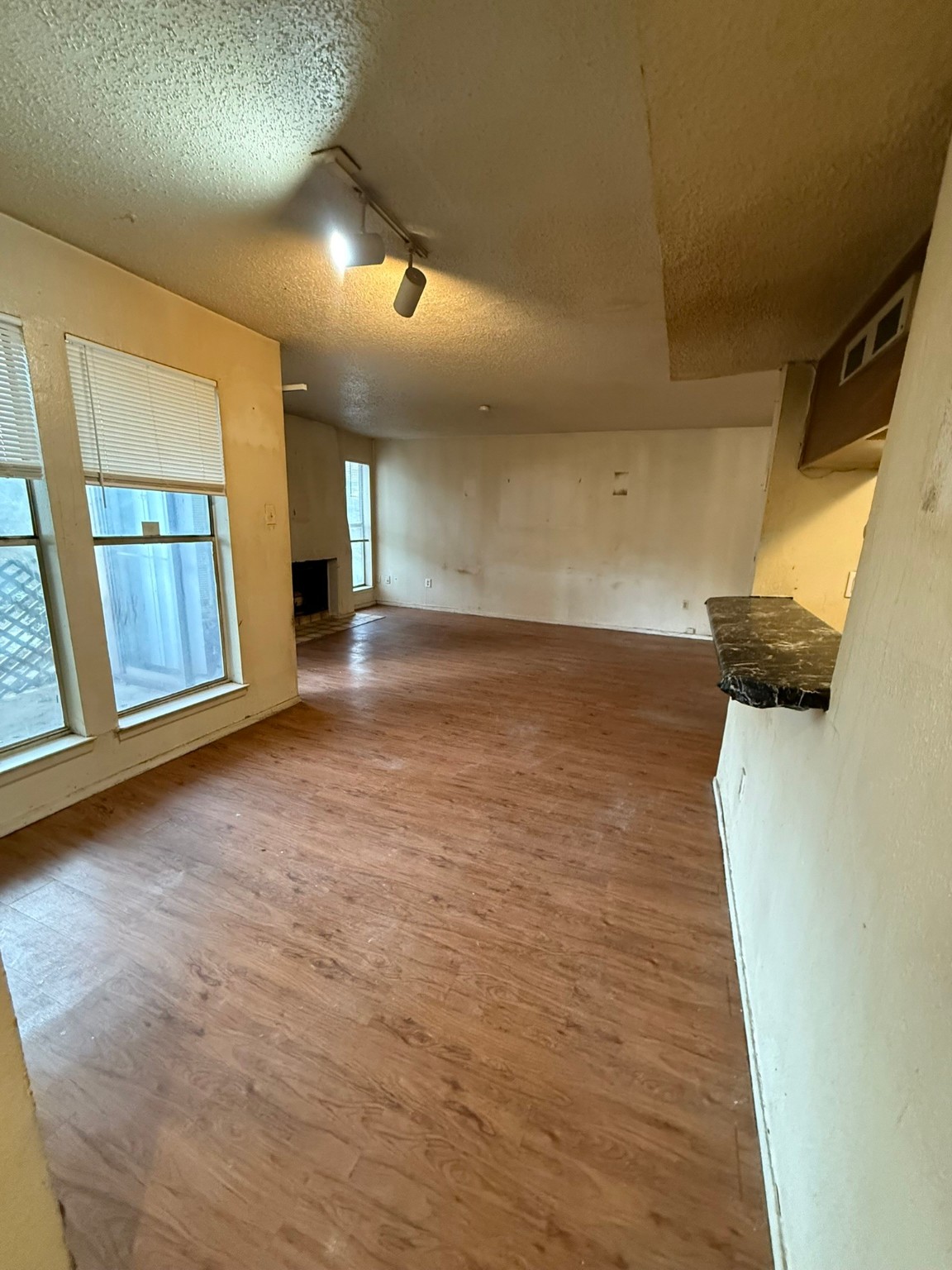 6050 Melody Lane Dallas TX 75231