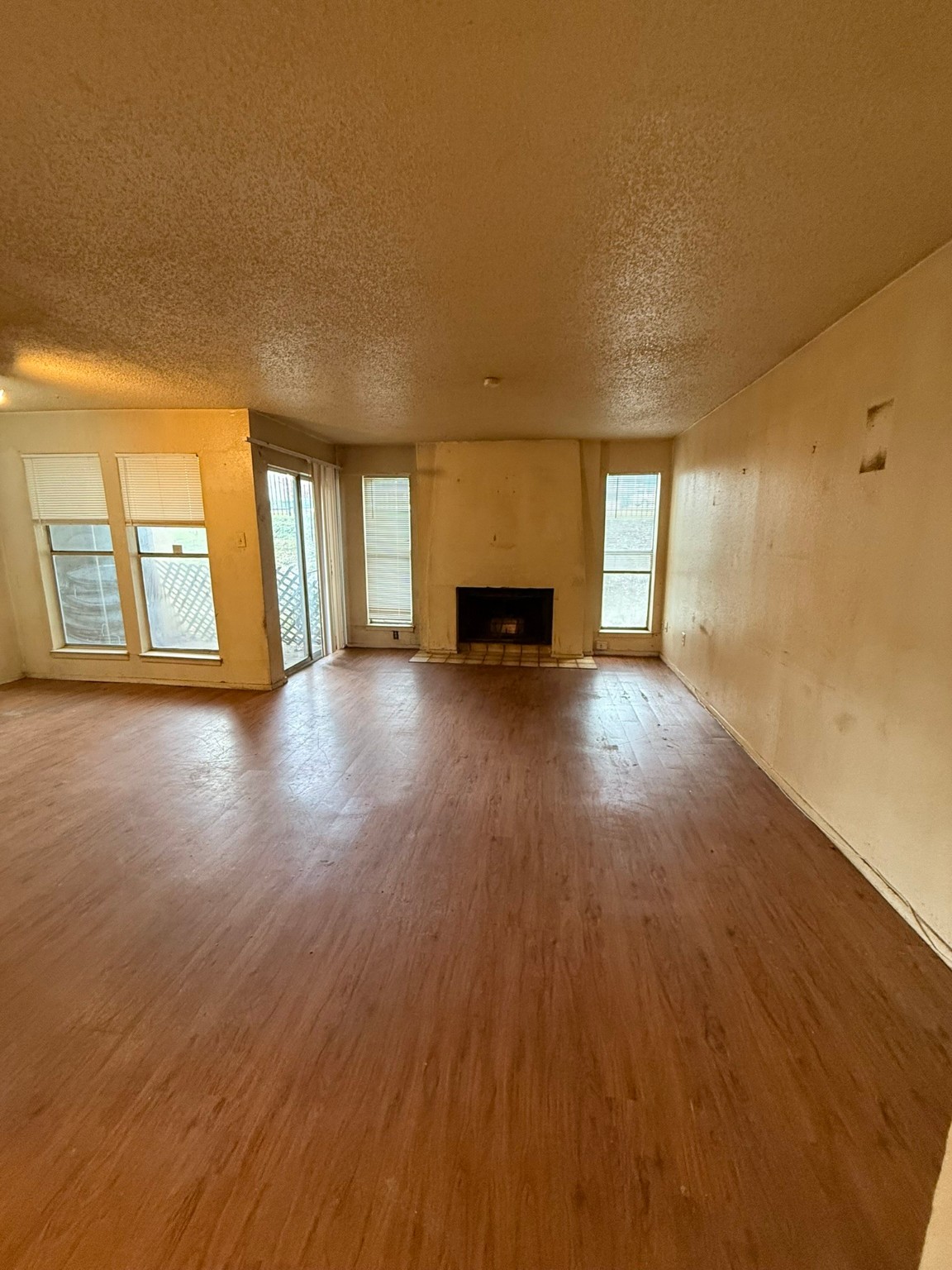 6050 Melody Lane Dallas TX 75231
