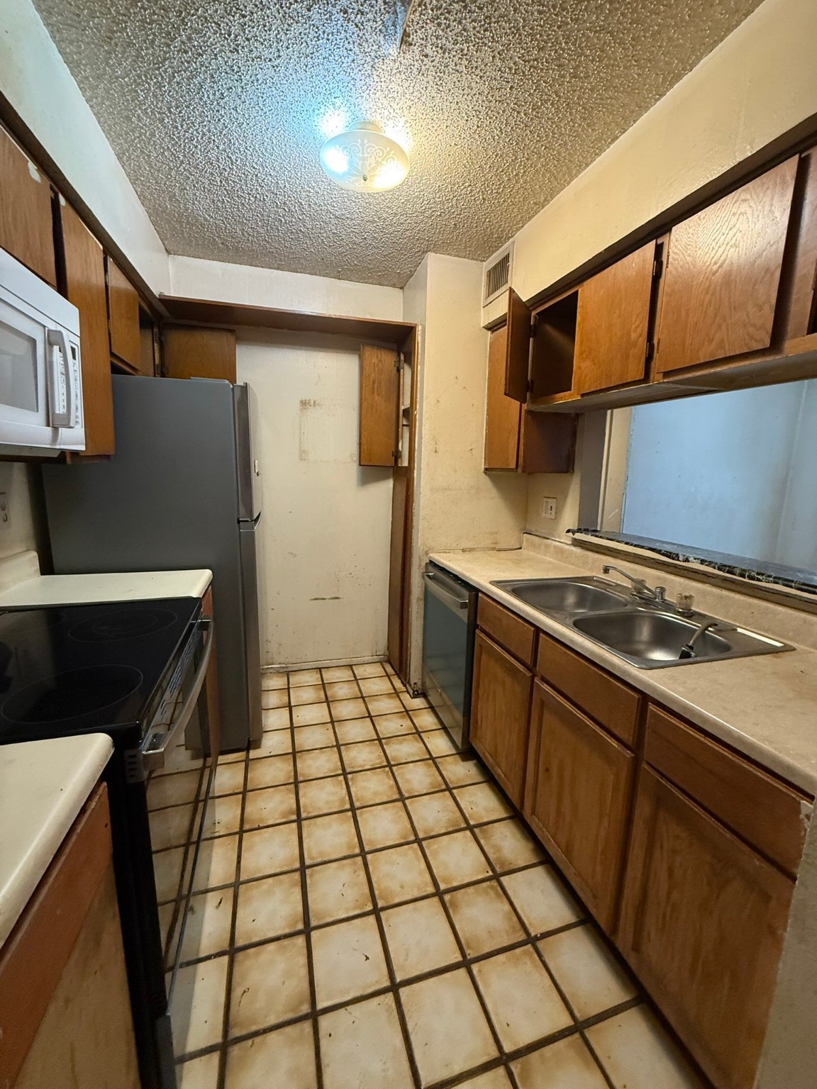 6050 Melody Lane Dallas TX 75231