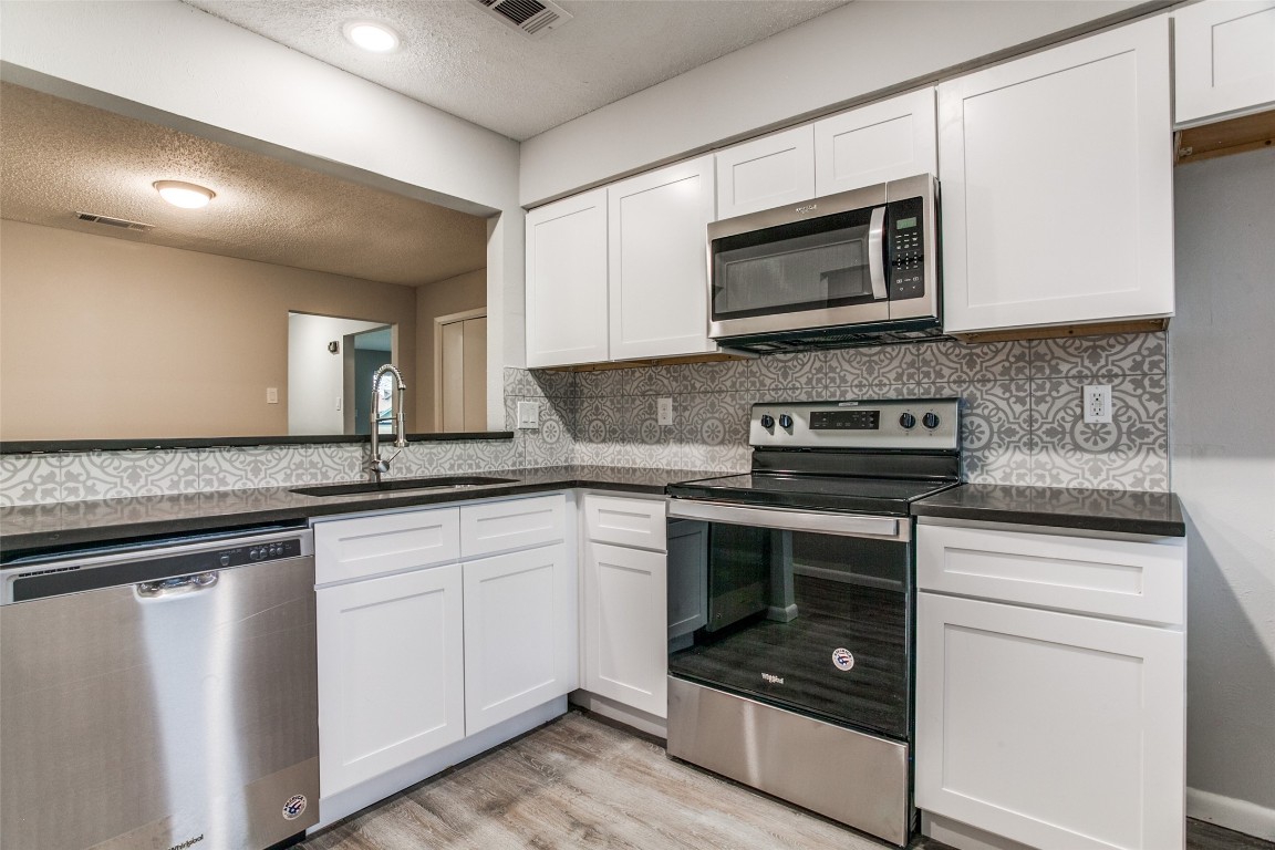 1402 S Carrier Parkway Grand Prairie TX 75051