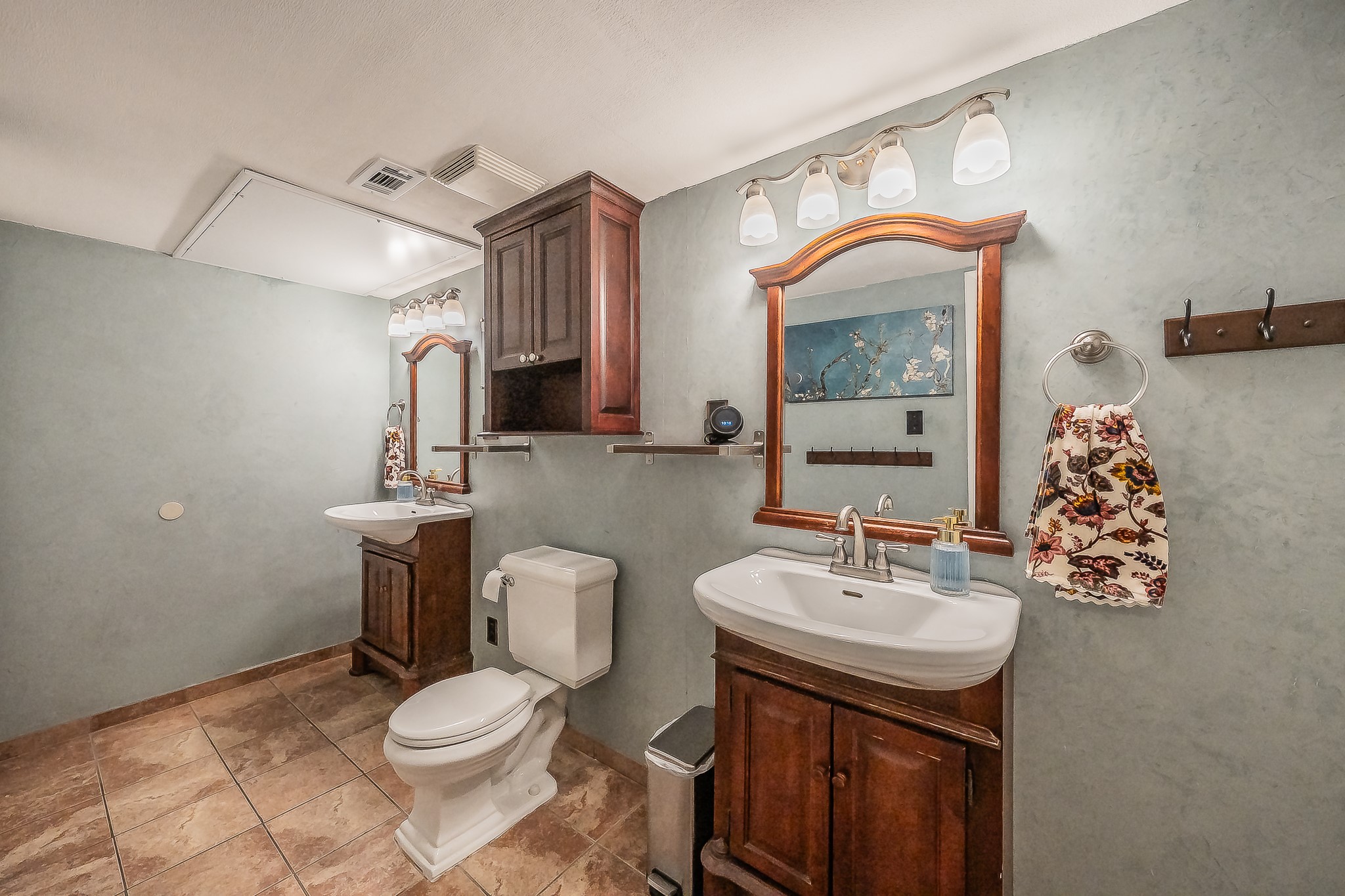 655 Ridgeline Drive Hurst TX 76053