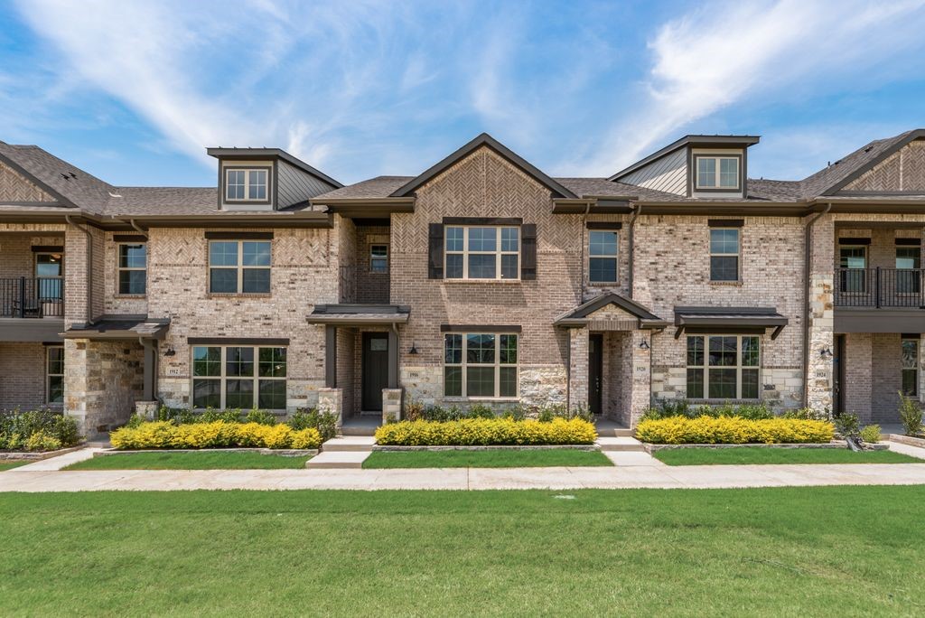 1916 Watermark Mews Rowlett TX 75088