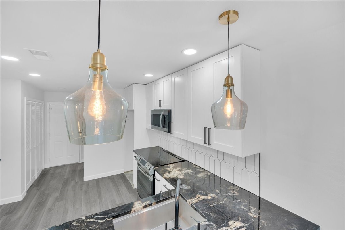 1916 Shorewood Drive Grapevine TX 76051