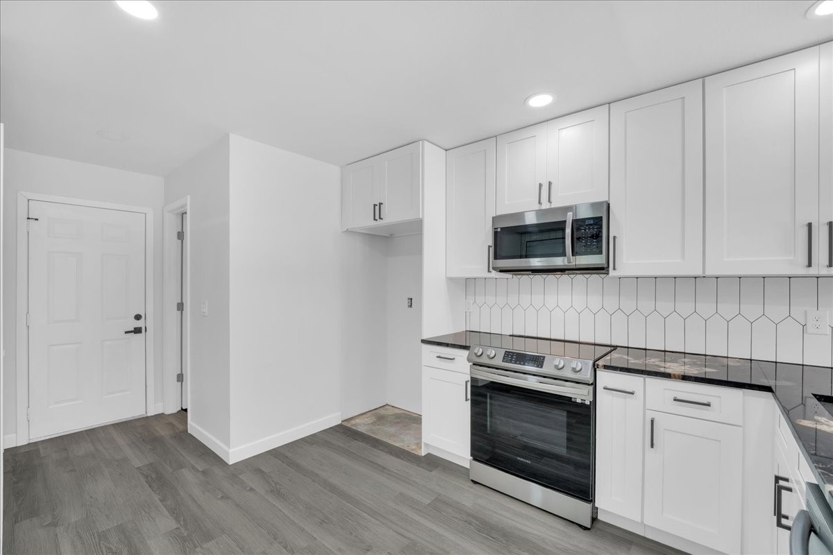 1916 Shorewood Drive Grapevine TX 76051