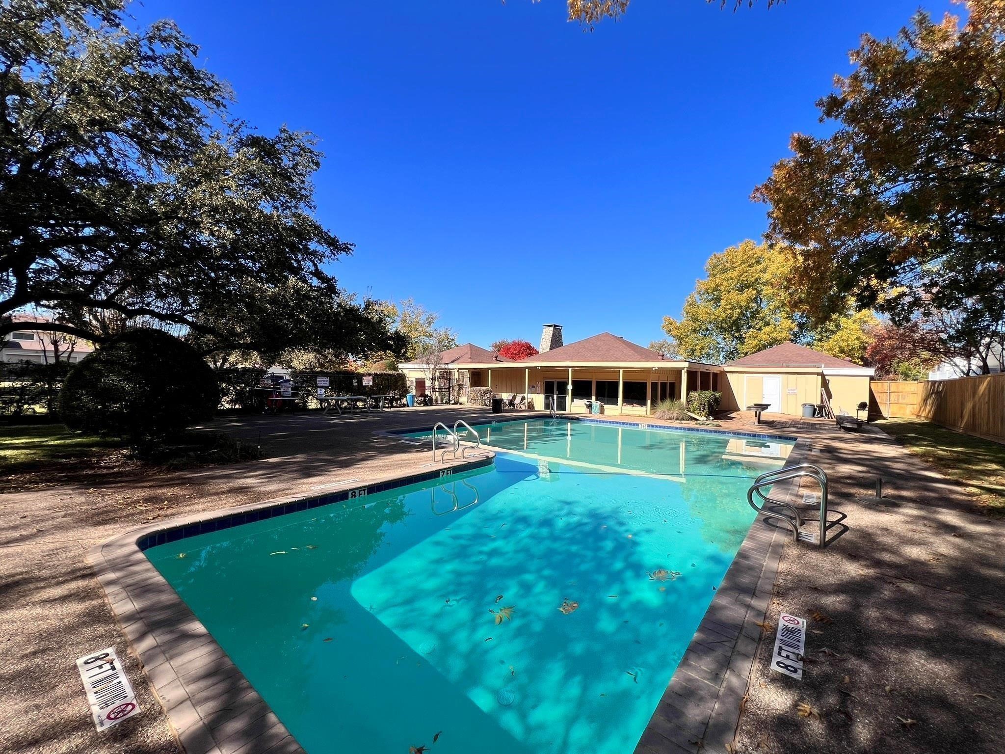 1916 Shorewood Drive Grapevine TX 76051