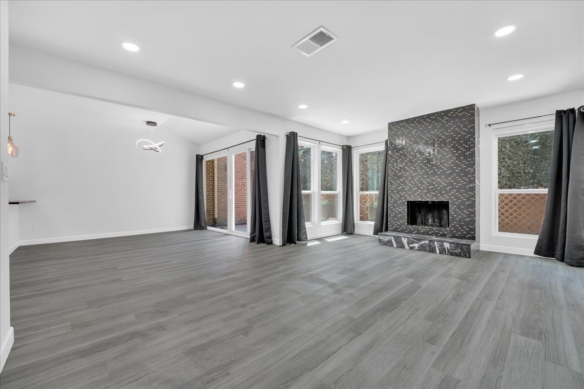1916 Shorewood Drive Grapevine TX 76051