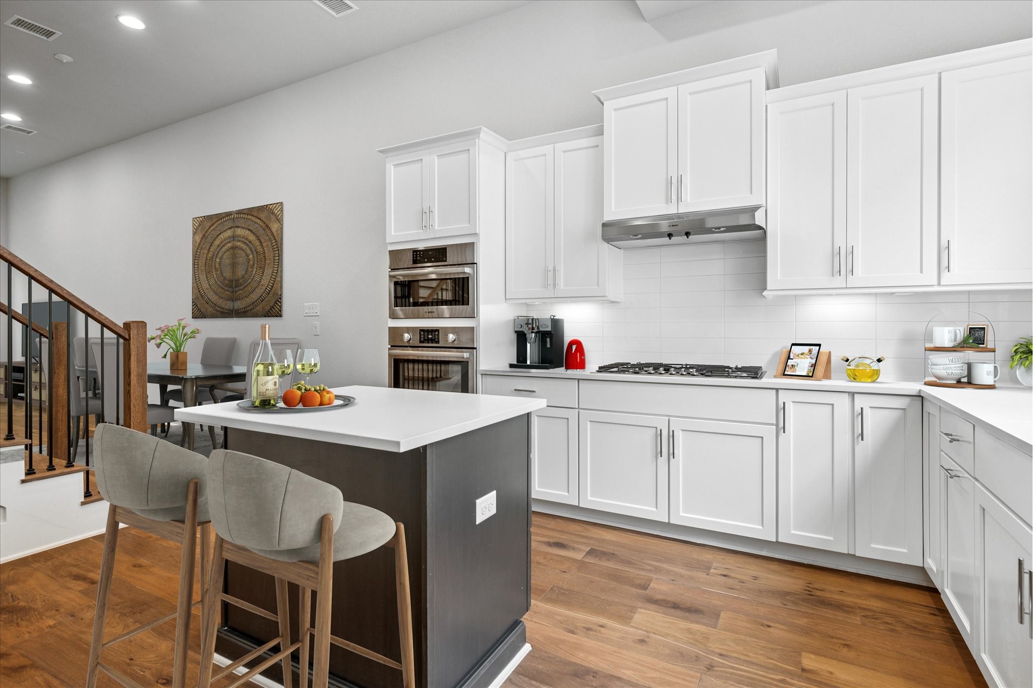 381 E Greenbriar Lane Dallas TX 75203