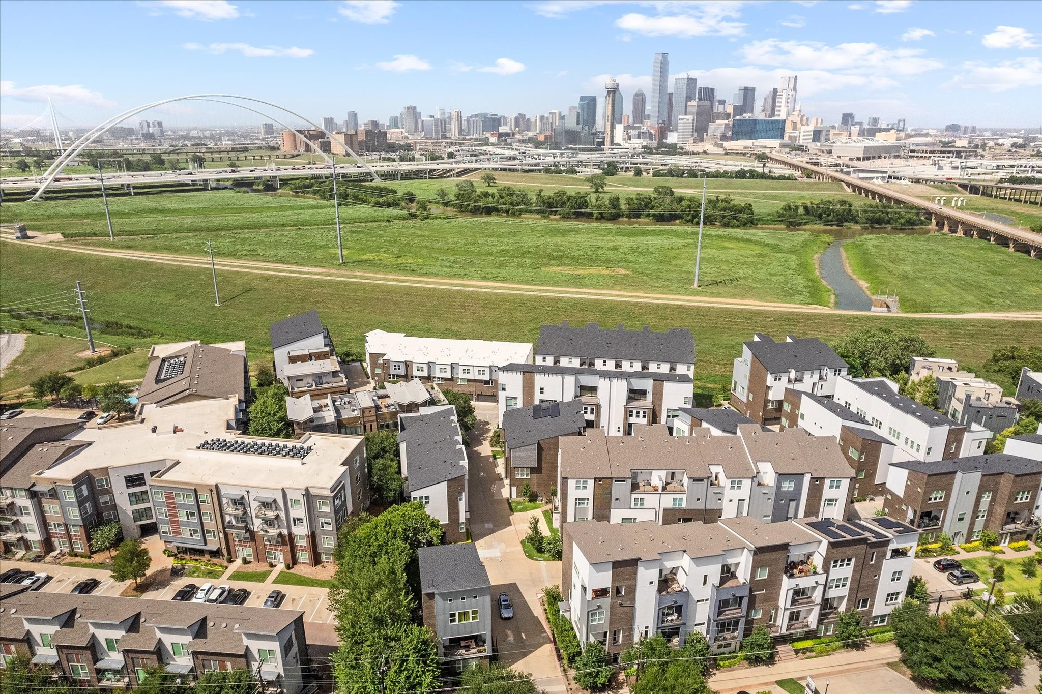 381 E Greenbriar Lane Dallas TX 75203