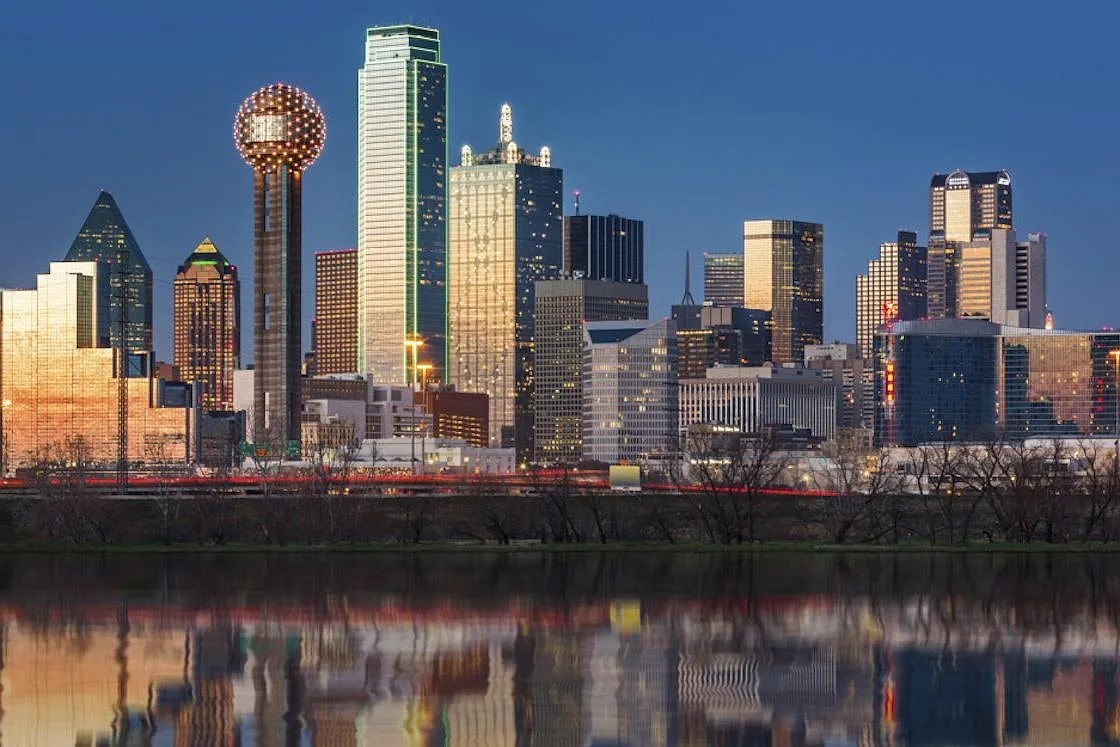 381 E Greenbriar Lane Dallas TX 75203