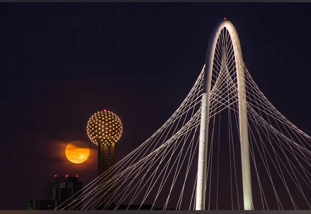 381 E Greenbriar Lane Dallas TX 75203