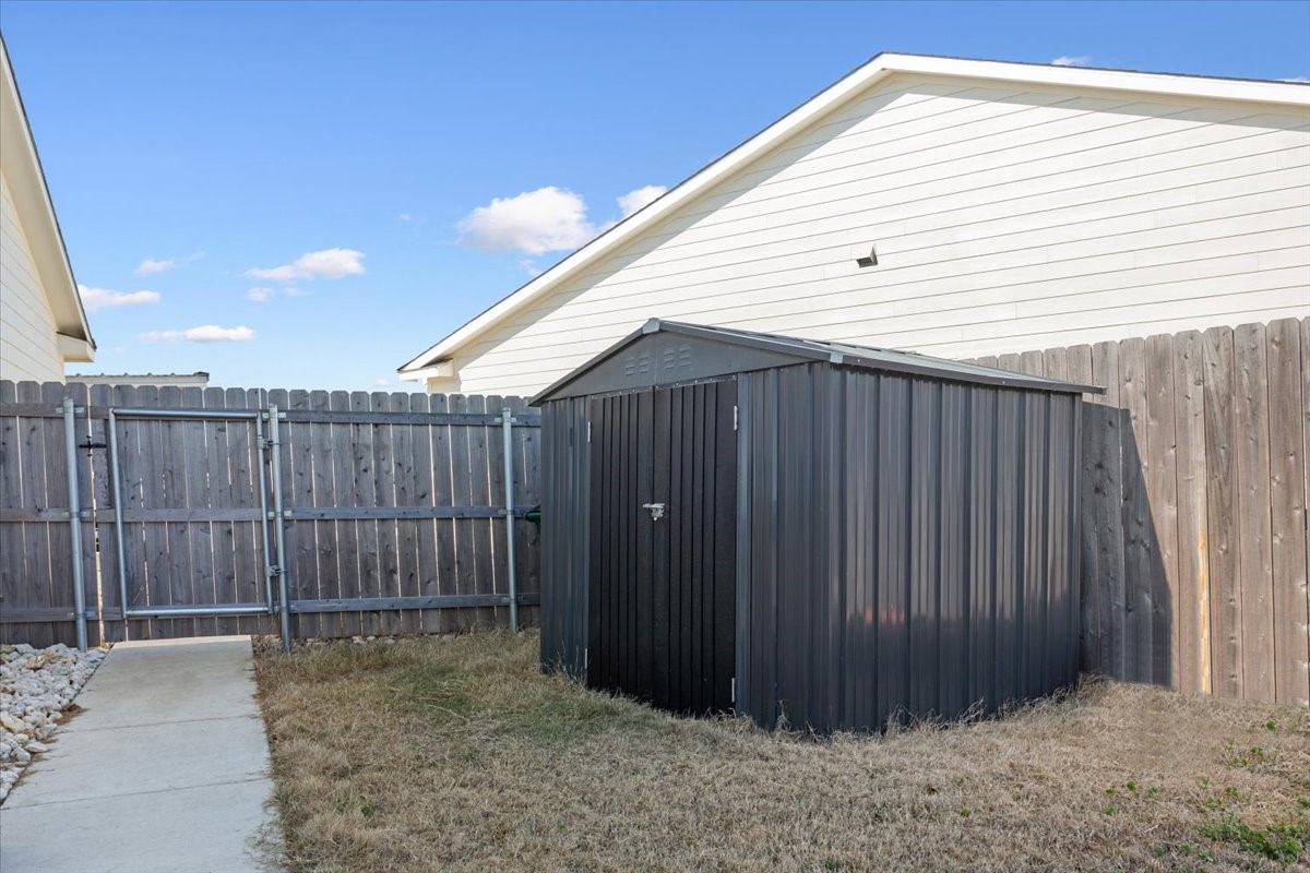 518 Alamo Court Mcgregor TX 76657