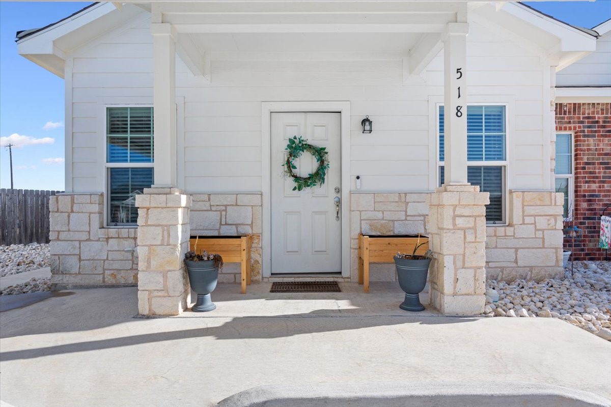518 Alamo Court Mcgregor TX 76657