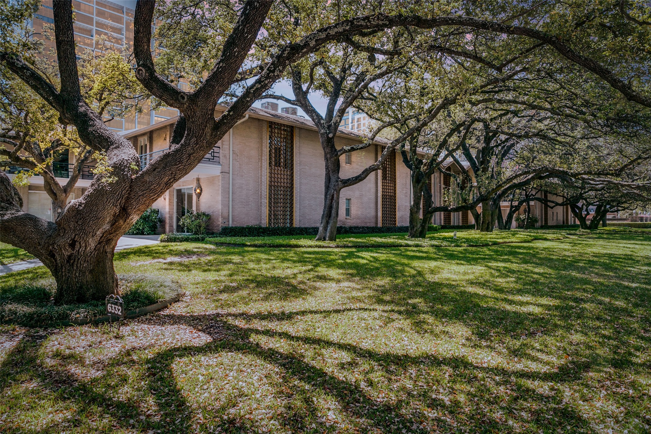 6332 Bandera Avenue Dallas TX 75225