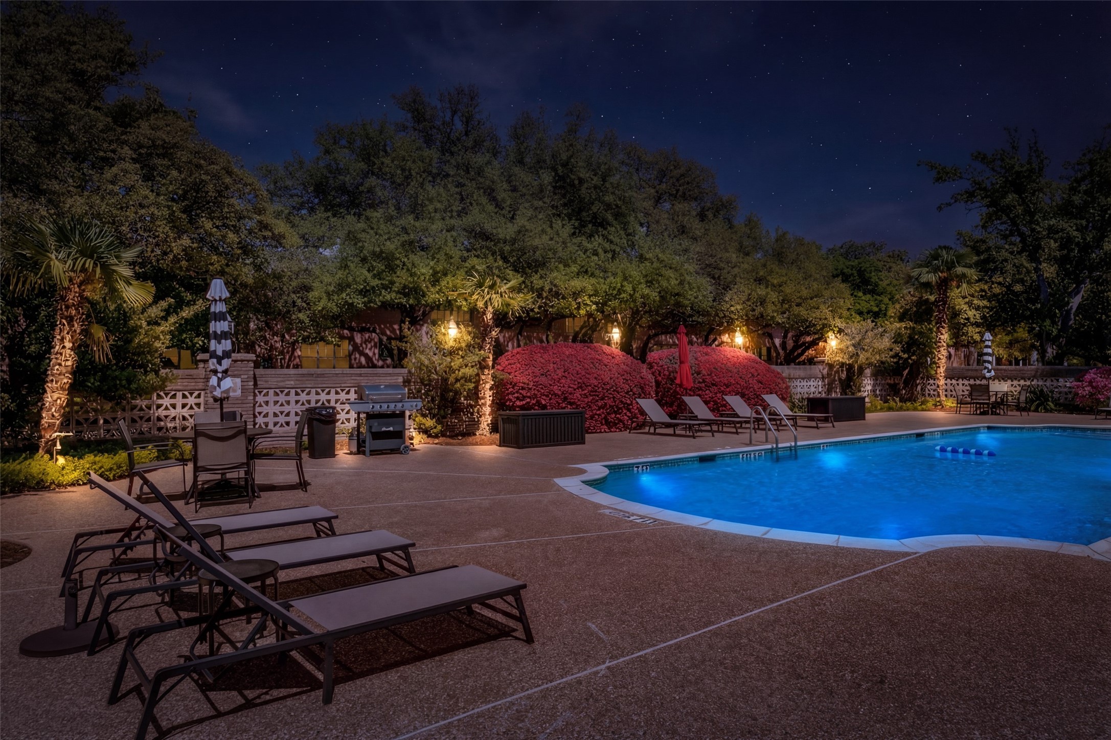 6332 Bandera Avenue Dallas TX 75225