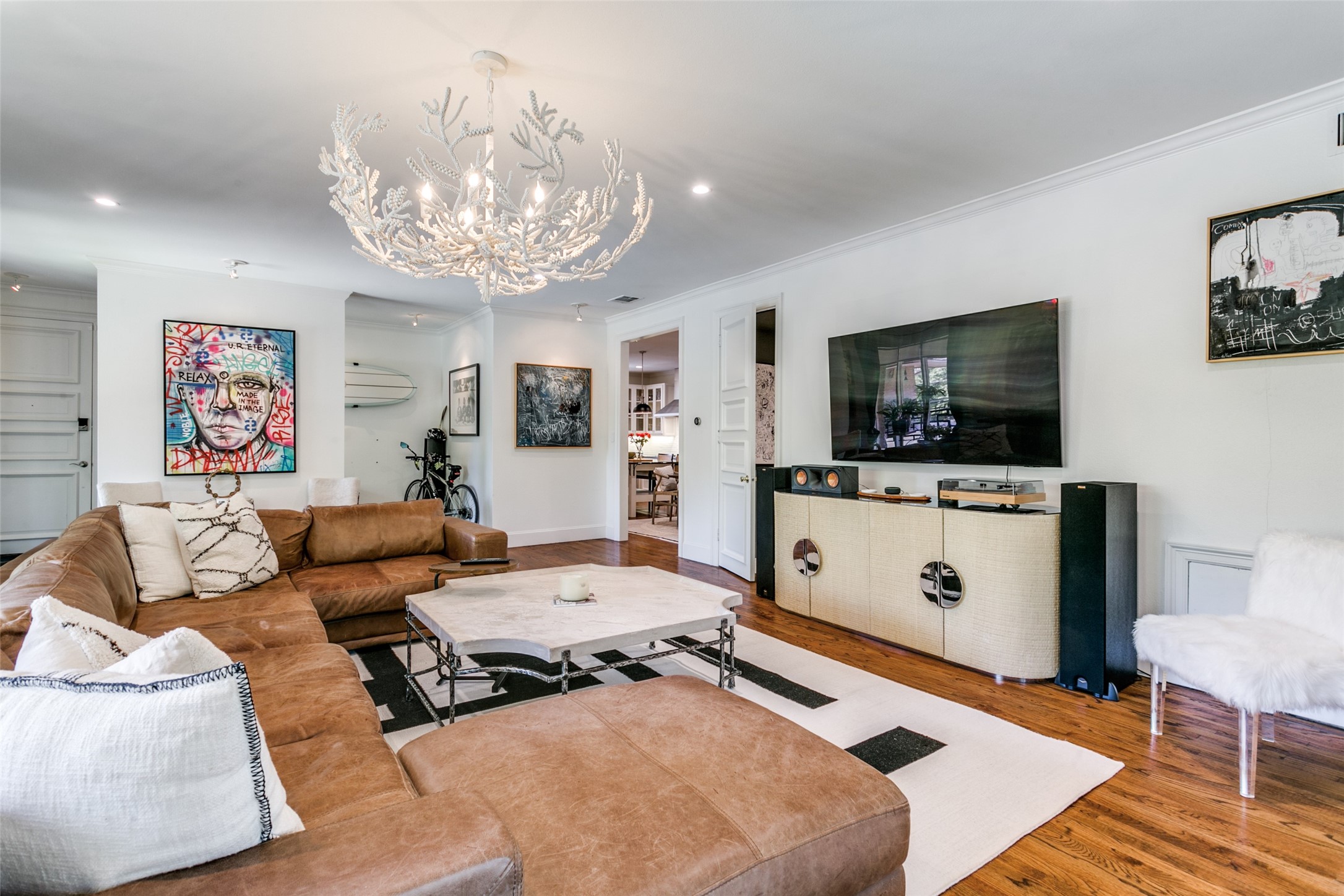 6332 Bandera Avenue Dallas TX 75225