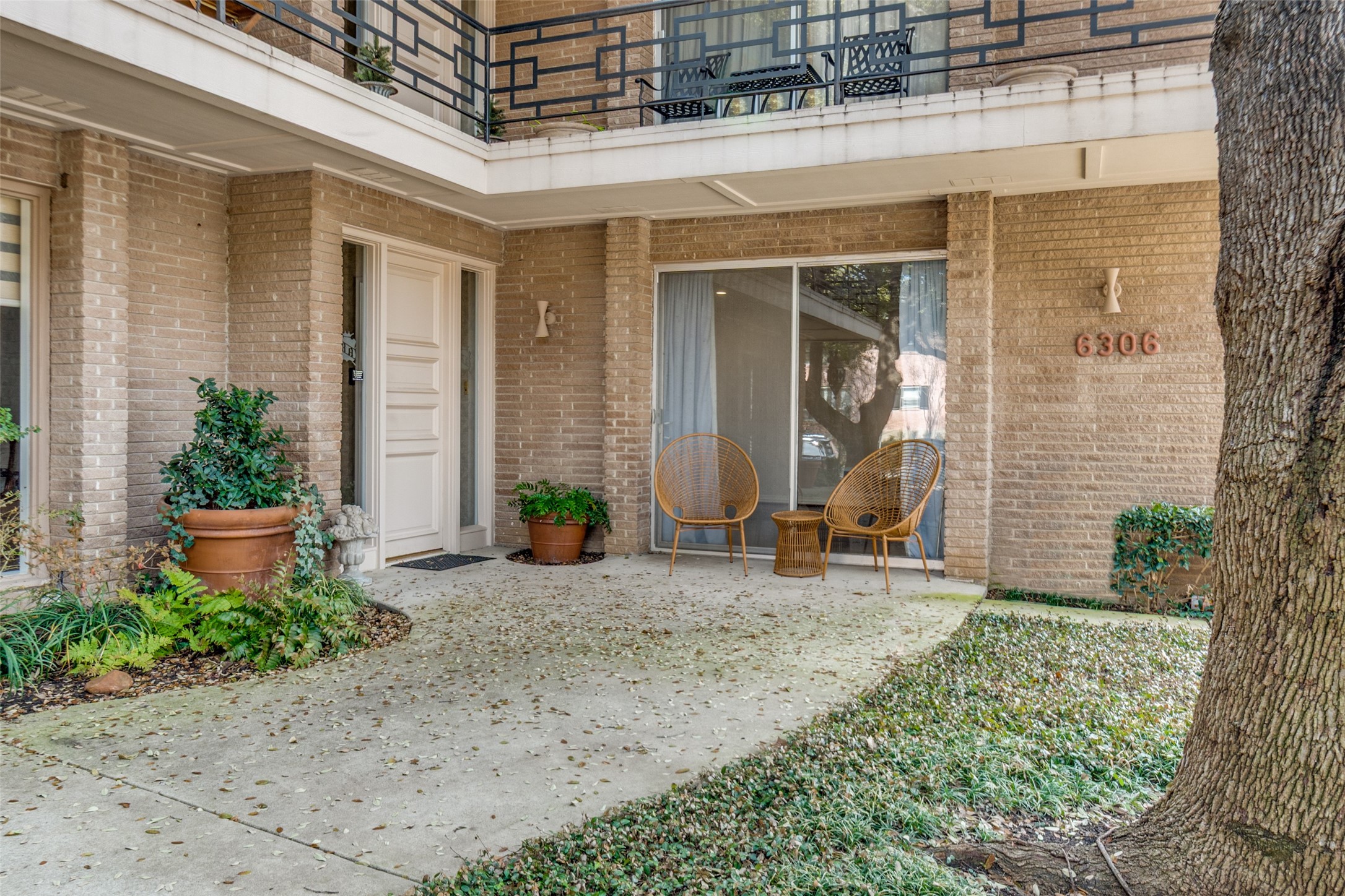 6306 Bandera Dallas TX 75225