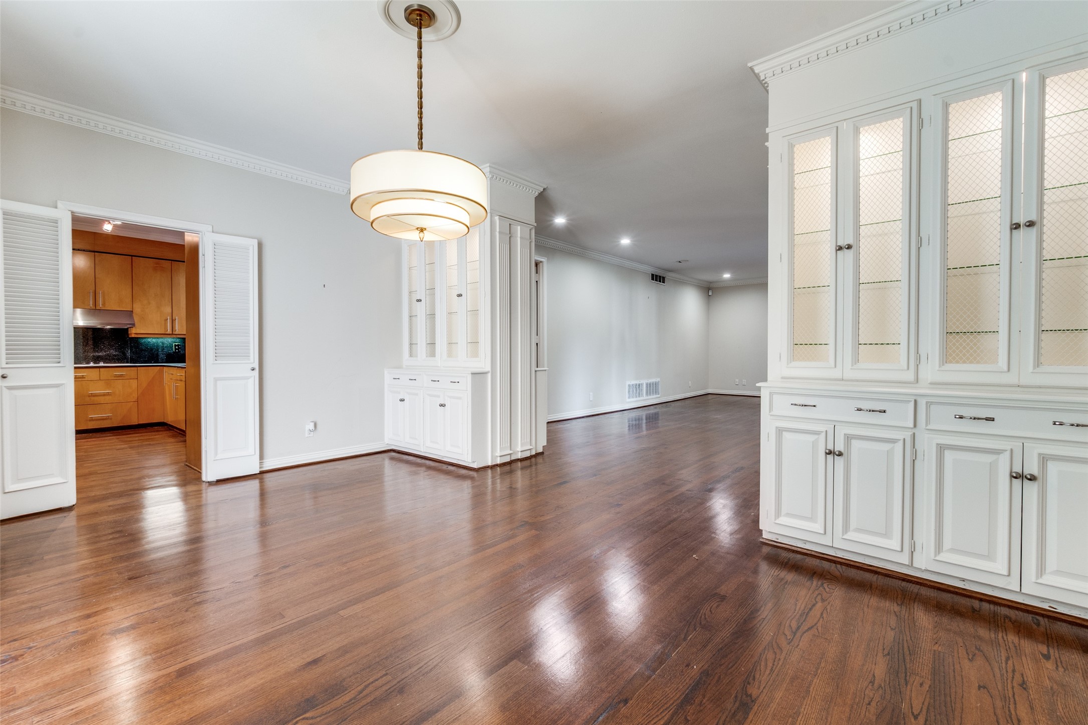 6306 Bandera Dallas TX 75225