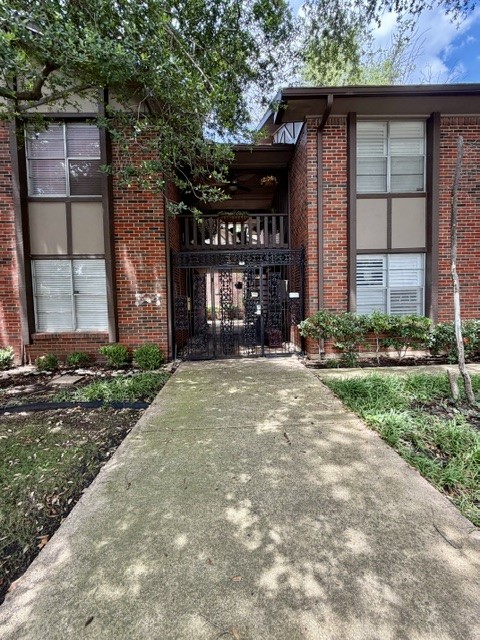 4219 Avondale Avenue Dallas TX 75219