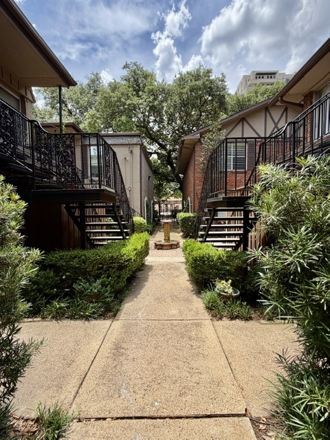 4219 Avondale Avenue Dallas TX 75219