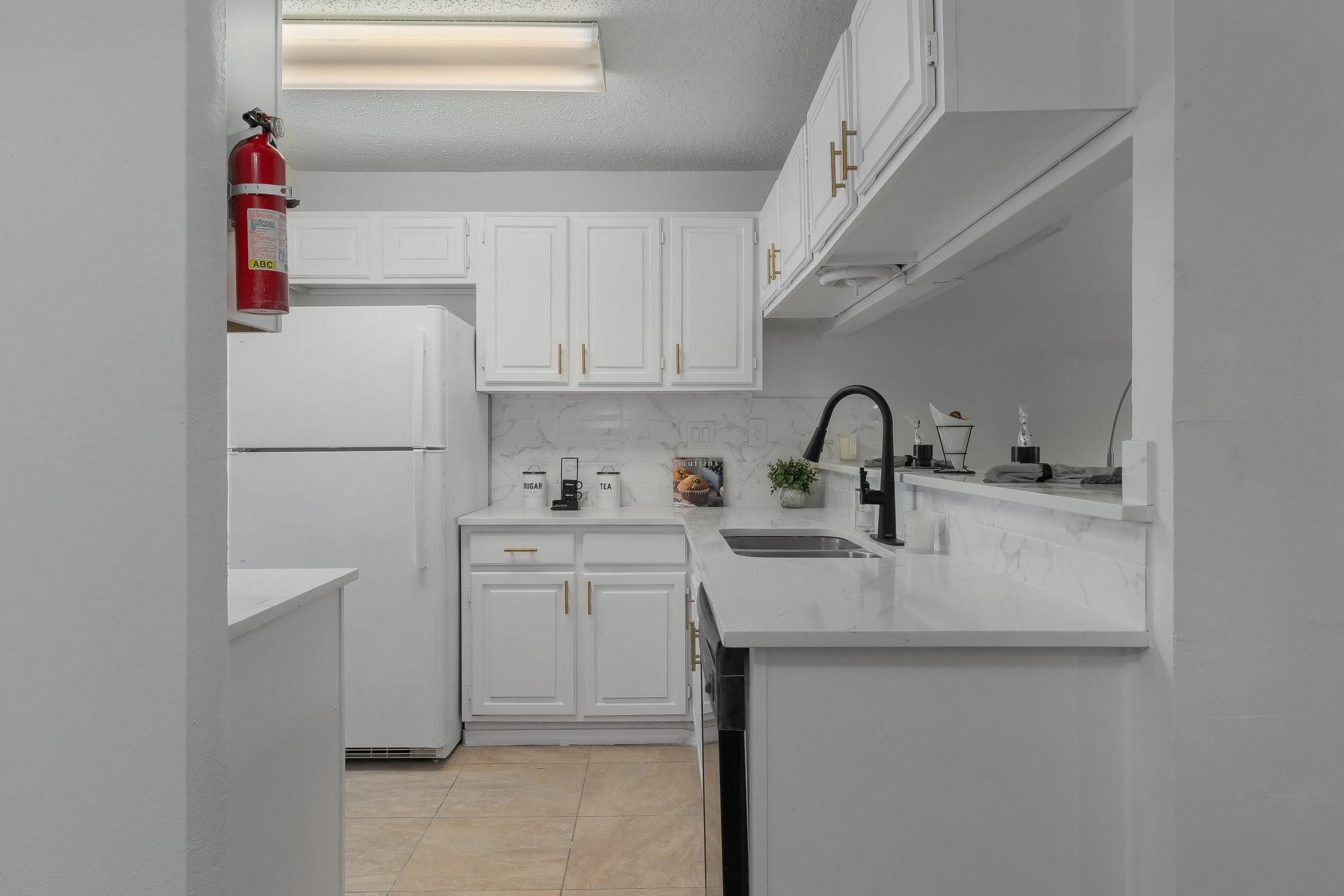 5981 Arapaho Road Dallas TX 75248