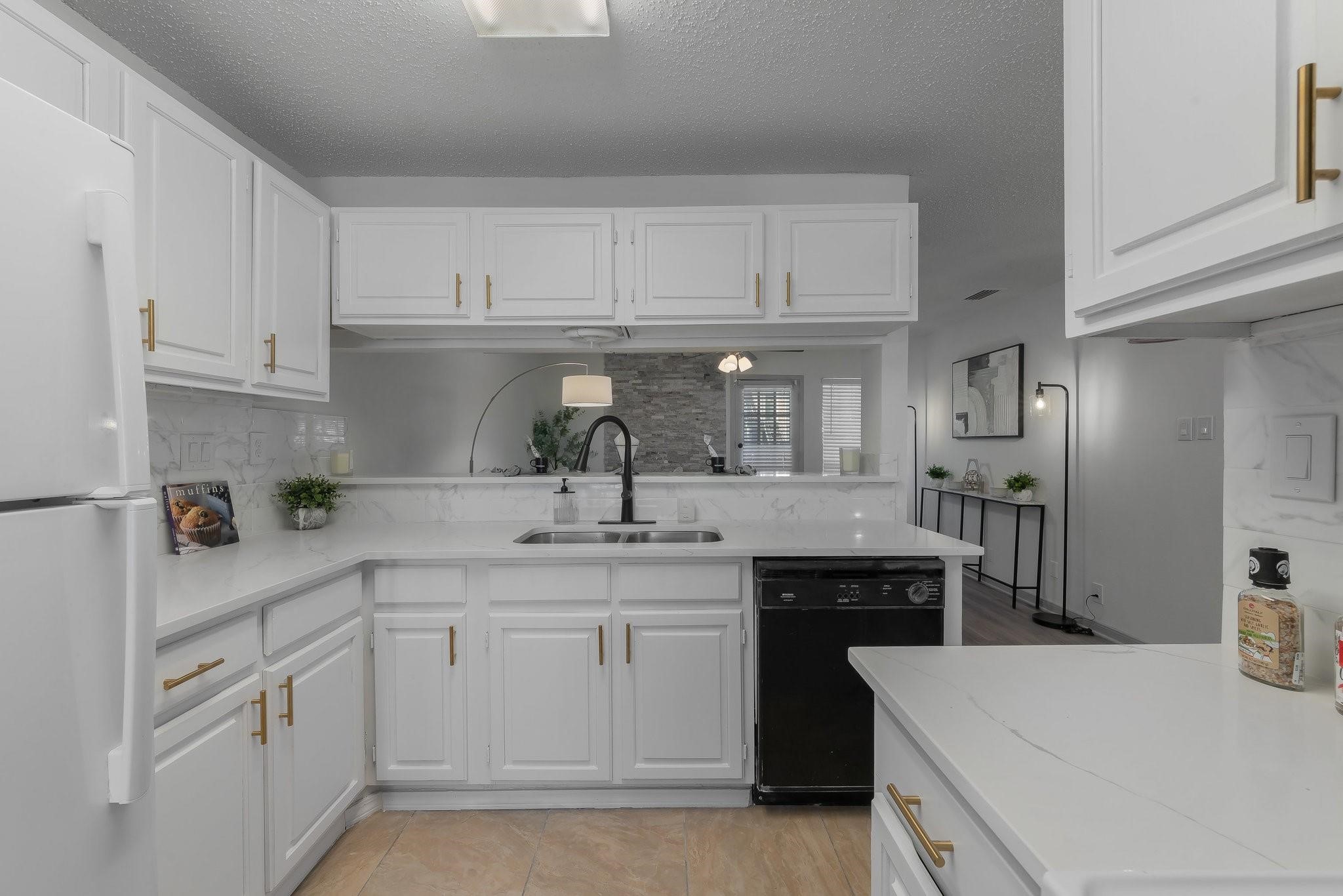 5981 Arapaho Road Dallas TX 75248
