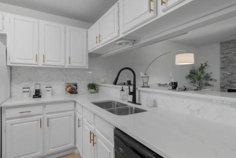 5981 Arapaho Road Dallas TX 75248